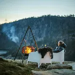 Hébergement de vacances Cozy With View Over Avedalsvannet Moi (Lund)