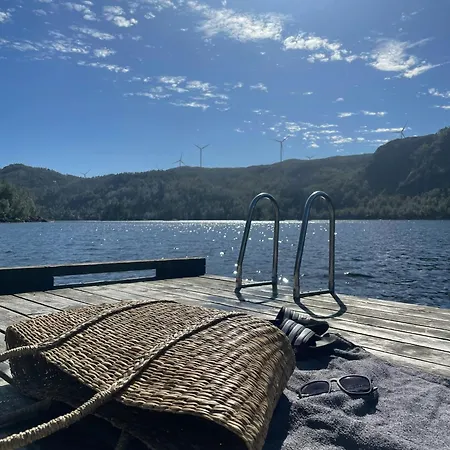 Cozy With View Over Avedalsvannet Moi (Lund)