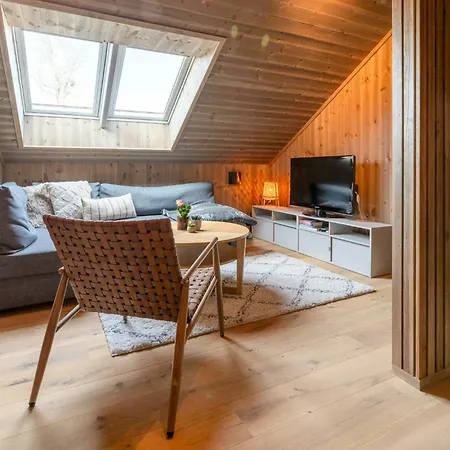 Дом отдыха Cozy With View Over Avedalsvannet