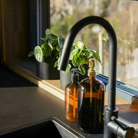Cozy With View Over Avedalsvannet