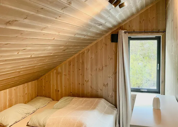 Cozy With View Over Avedalsvannet Feriehus Moi (Lund)
