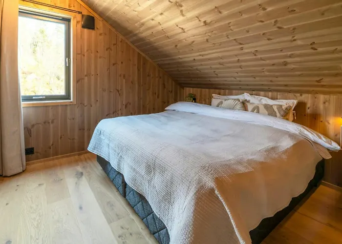 Cozy With View Over Avedalsvannet Feriehus Moi (Lund)