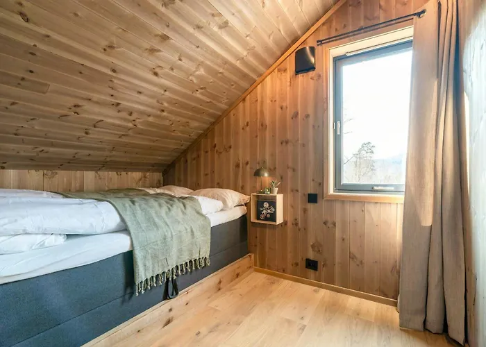 Cozy With View Over Avedalsvannet Feriehus Moi (Lund)